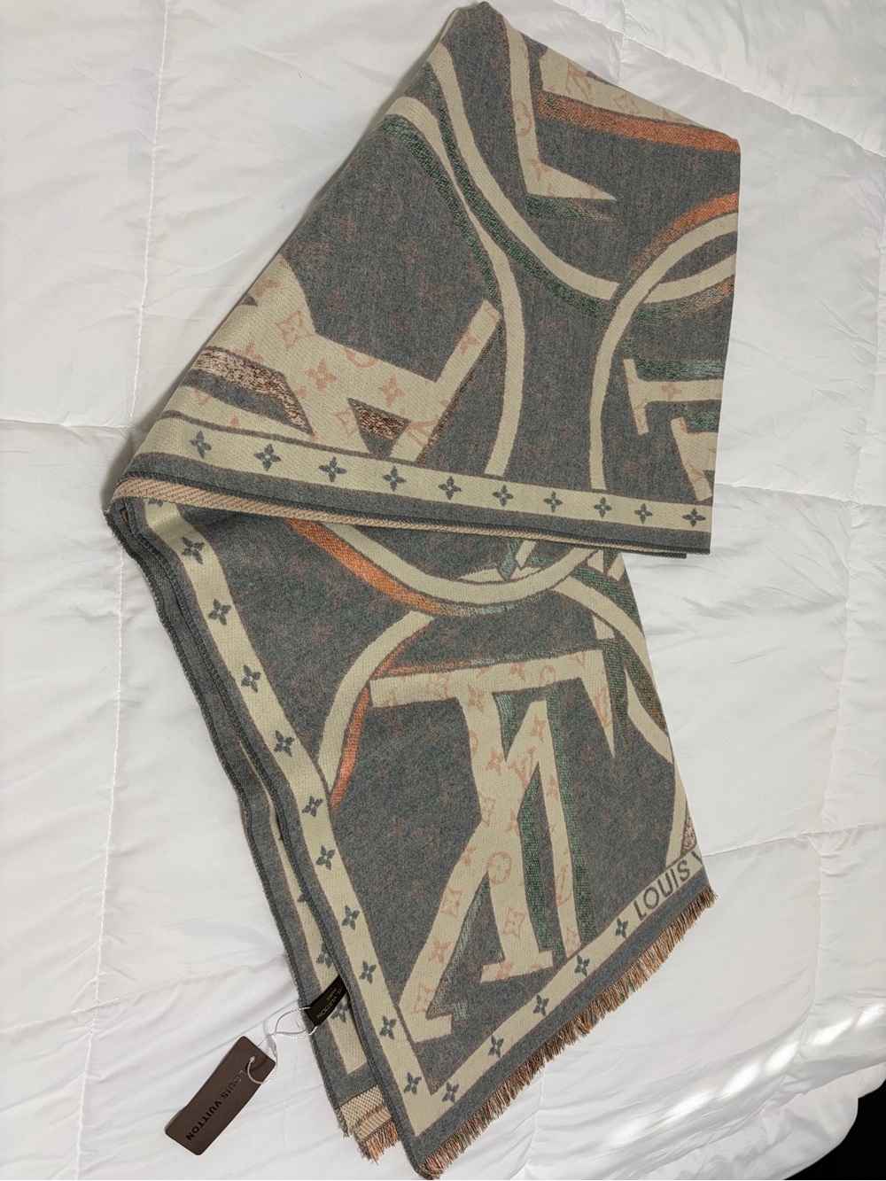 Brand New!!!!LV Cashmere Gray & Beige Monogram Scarf